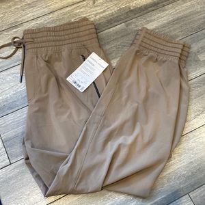 Athleta Camden Joggers Beige Size 8